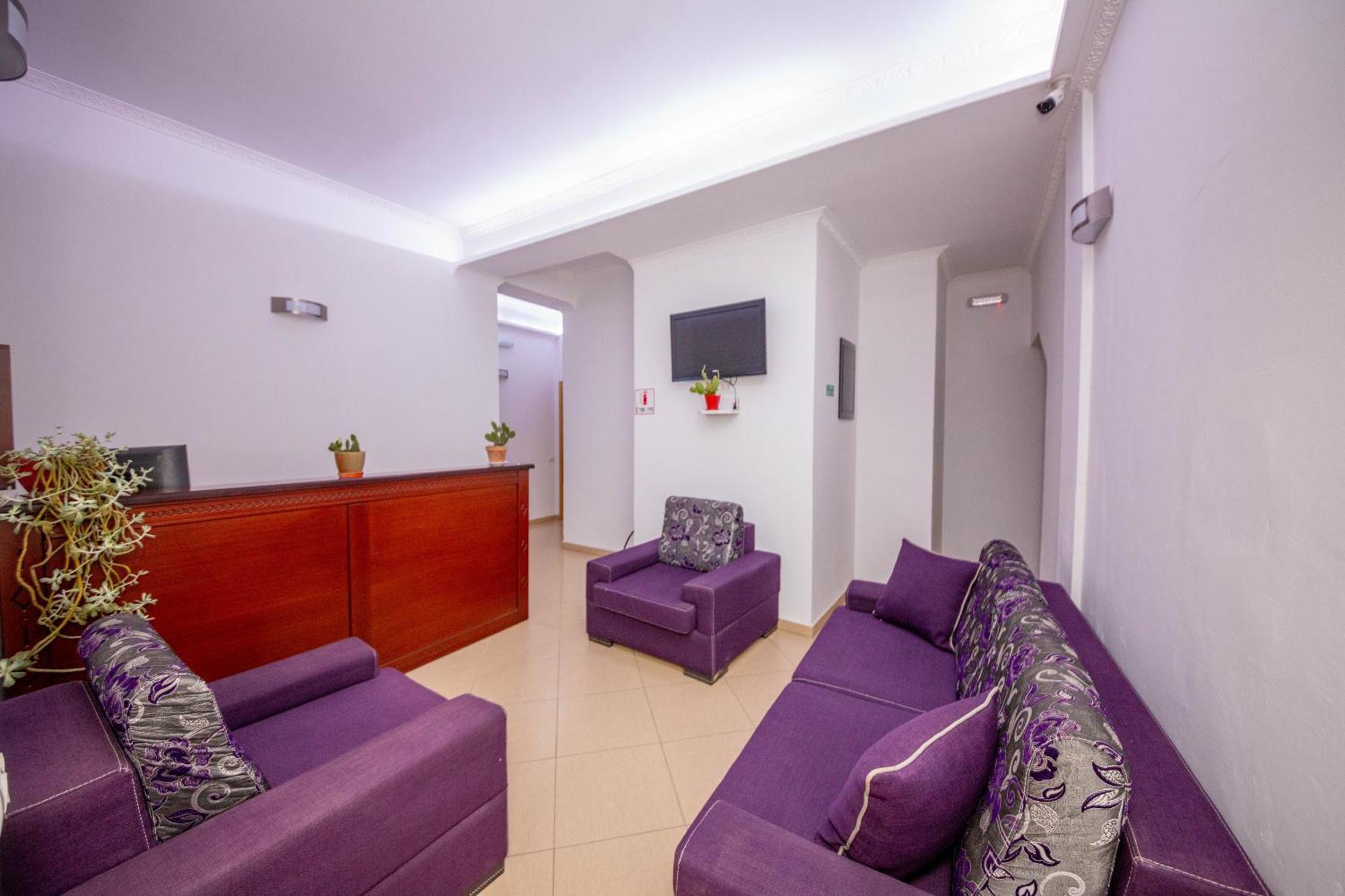 Hotel Shpella Berat Esterno foto