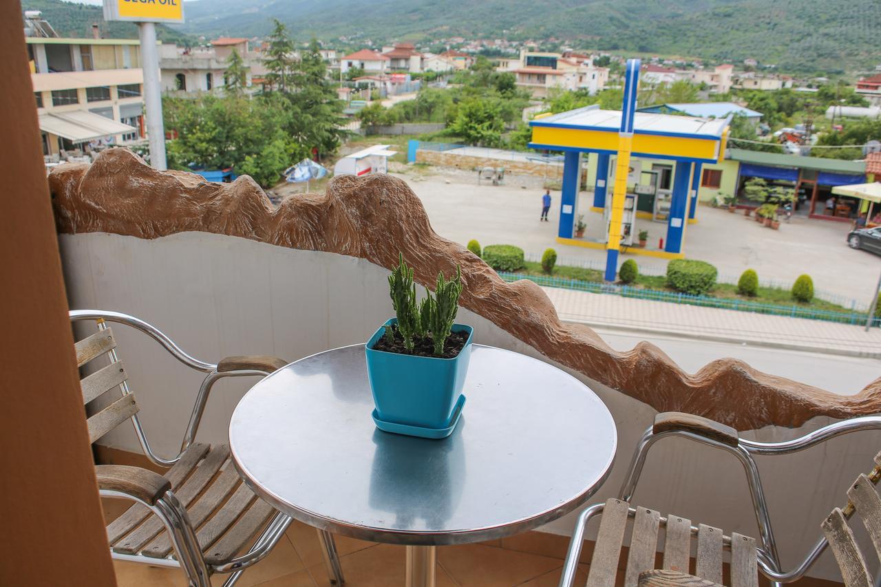 Hotel Shpella Berat Esterno foto