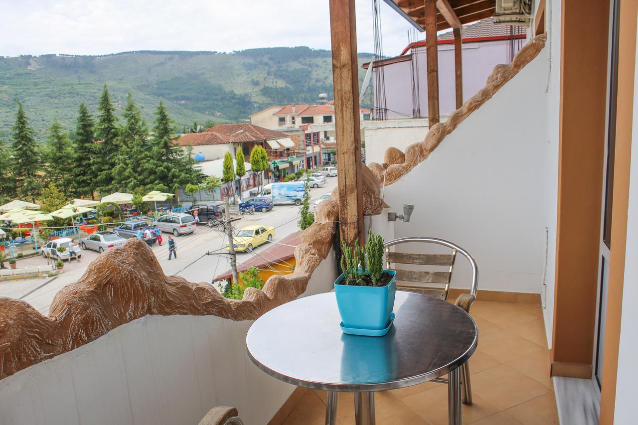 Hotel Shpella Berat Esterno foto
